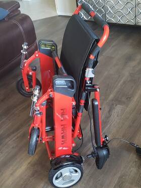 Iq7000 Airhawk Power Wheelchair With All Available Accessories