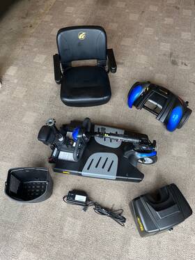 B247gb Golden Technologies Buzz Around Xl Hd 3 Wheel Mobility Scooter