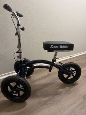 Knne-2400 Kneerover Original Steerable All Terrain Knee Scooter For Adults Heavy Duty Blue