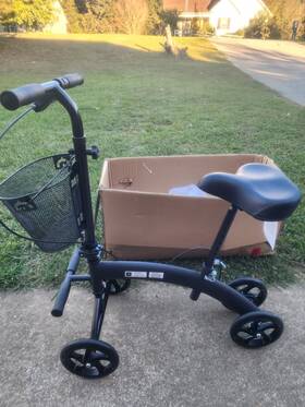 Evo-03 Medline Kneerover Steerable Seated Knee Scooter