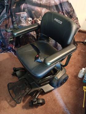Jf435021109m12 Pride Mobility Products Corp. Go Chair Med Zero Hours Needs Batteries Due To Lack Of Use
