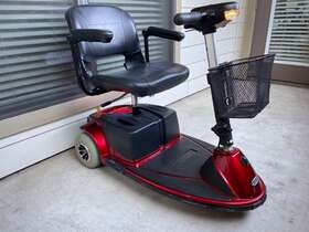 Sc63aus Pride Mobility Products Corp. Revo 3-wheel 300 Lbs Capacity Electric Scooter Wheelchair