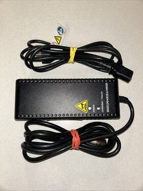 Upg 71641 3.5a Medical Mobility Charger #195