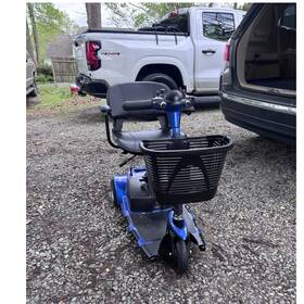 Mob1025blu Vive 3-wheeled Blue Mobility Scooter